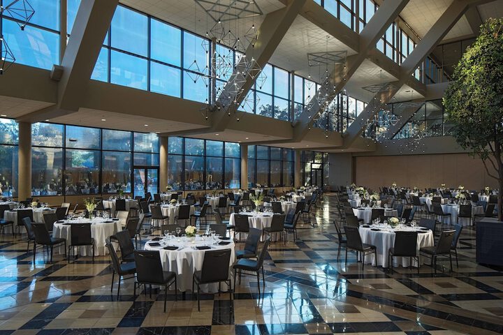 Renaissance Dallas Addison Hotel