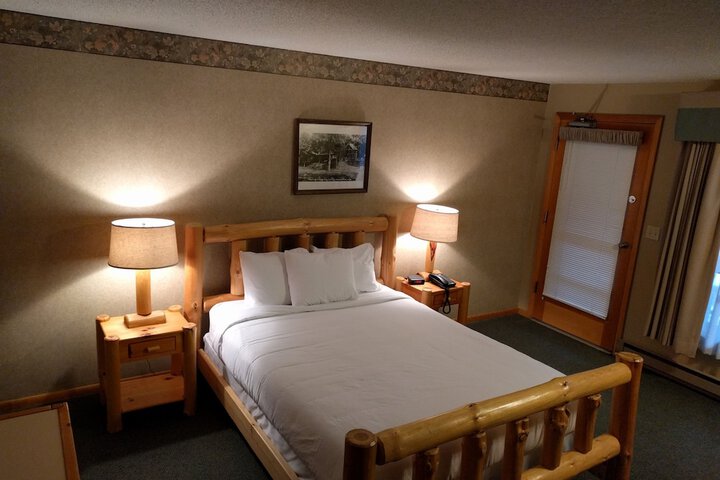Room 42 of 132
