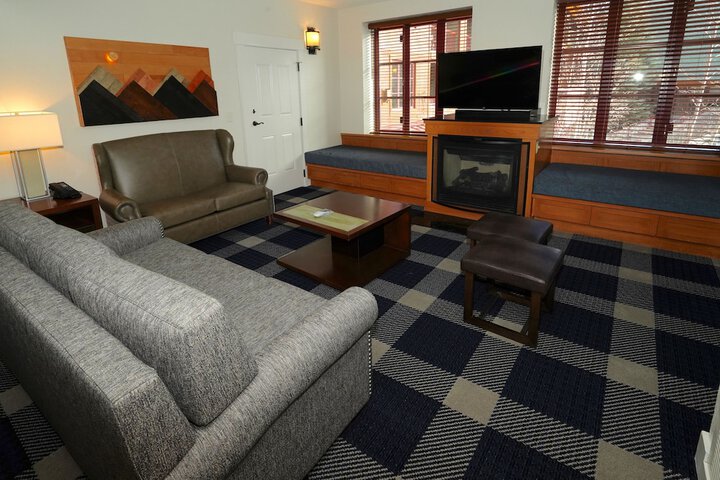 Heavenly Village Condos - Grand Residence
