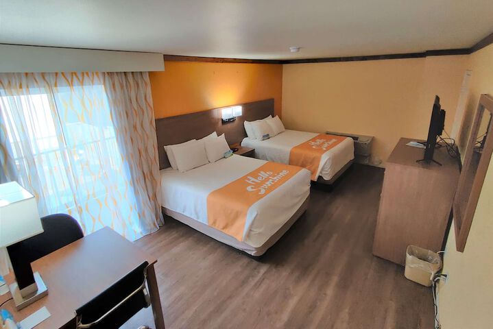Room 18 of 40