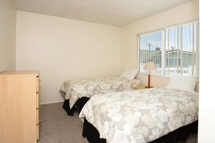3612 Seashore Drive Abru 4 Bedroom Duplex