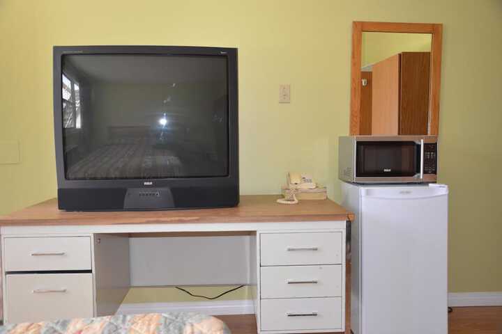 Room 32 of 45