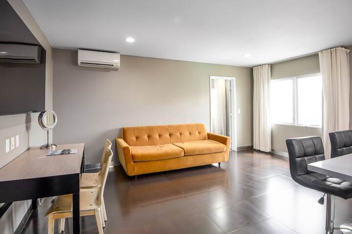 Room 7 of 25