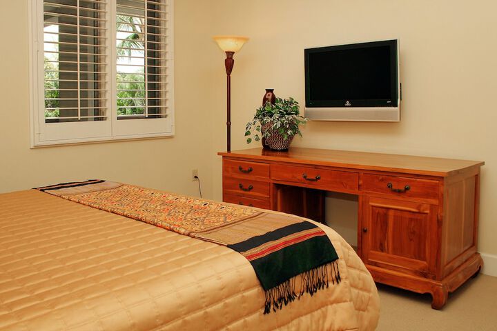 Room 55 of 273