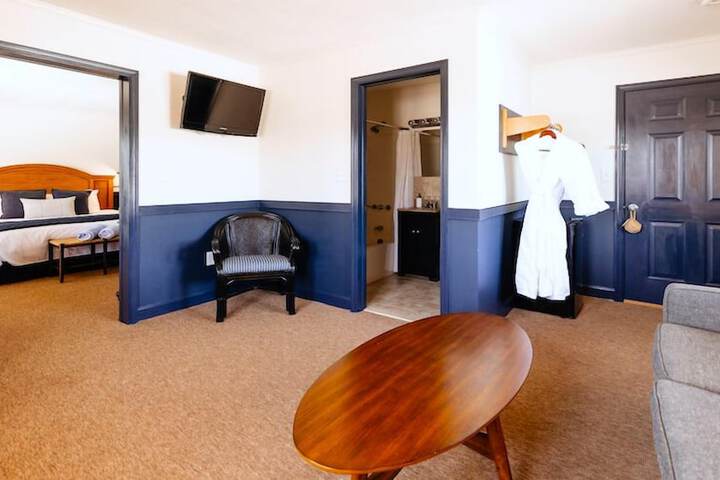 Room 51 of 114