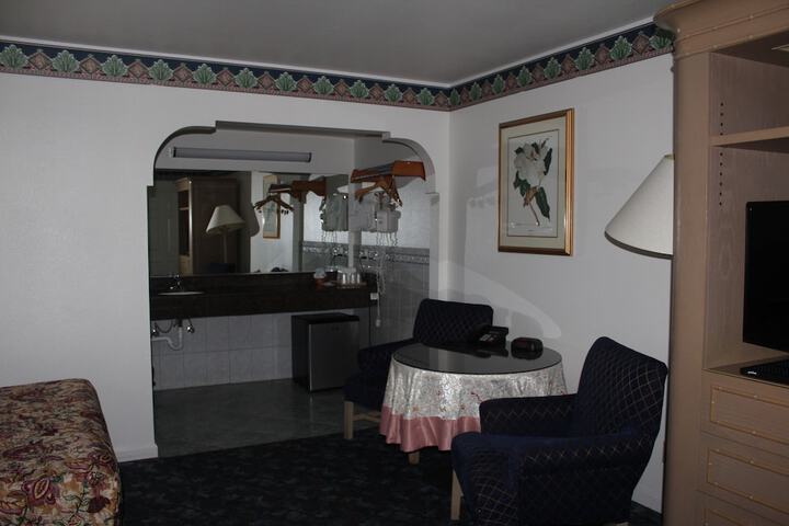 Room 12 of 39