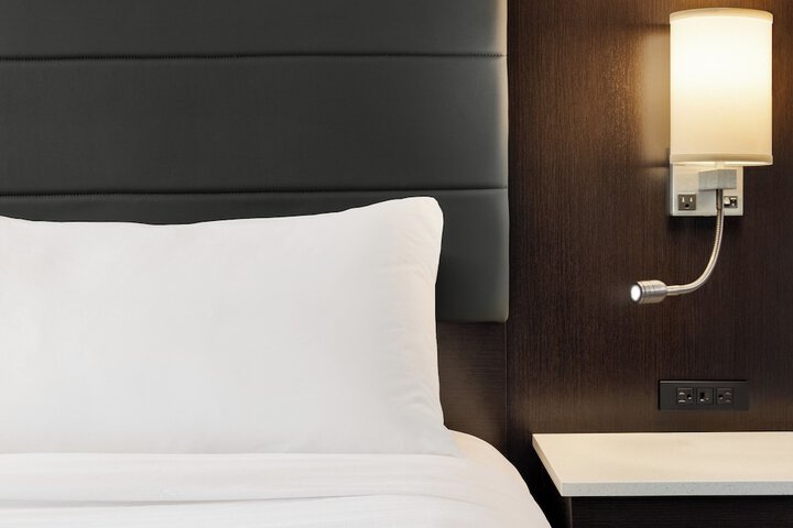 Crowne Plaza Knoxville Downtown University by IHG