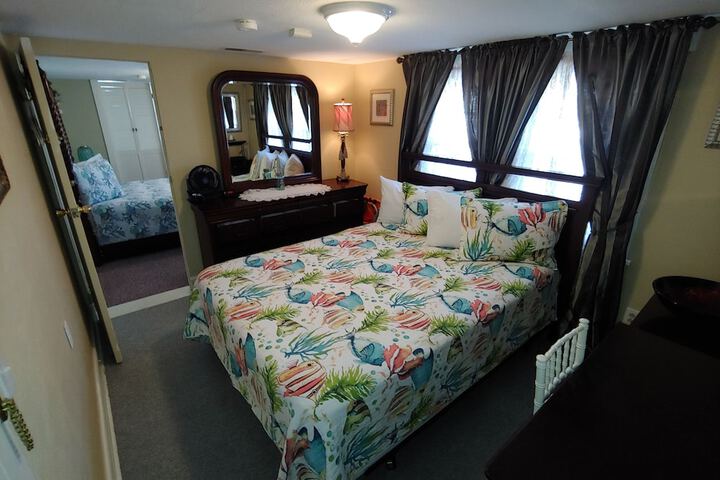 Island Guest House B & B