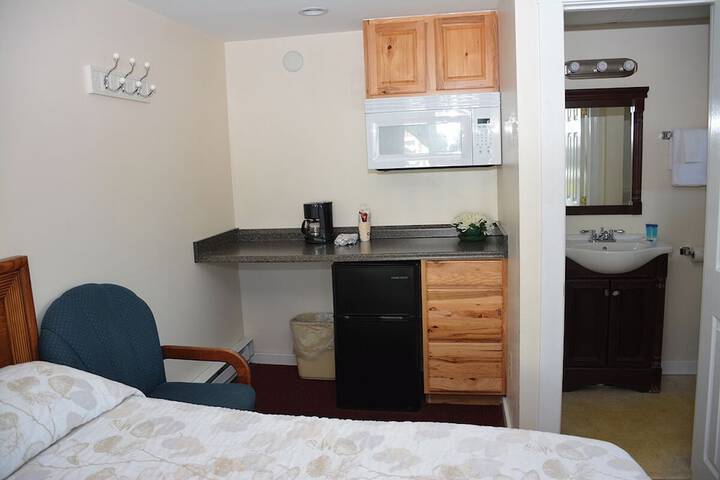 Alouette Beach Resort