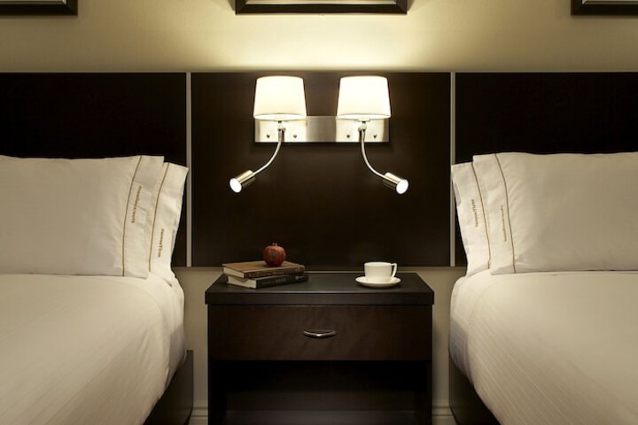 Room 20 of 32