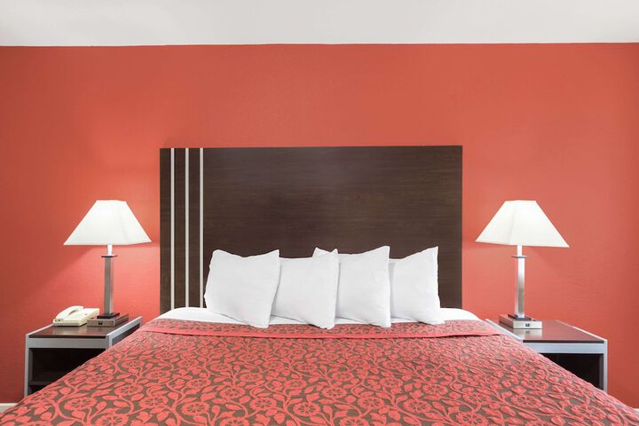 Room 21 of 42
