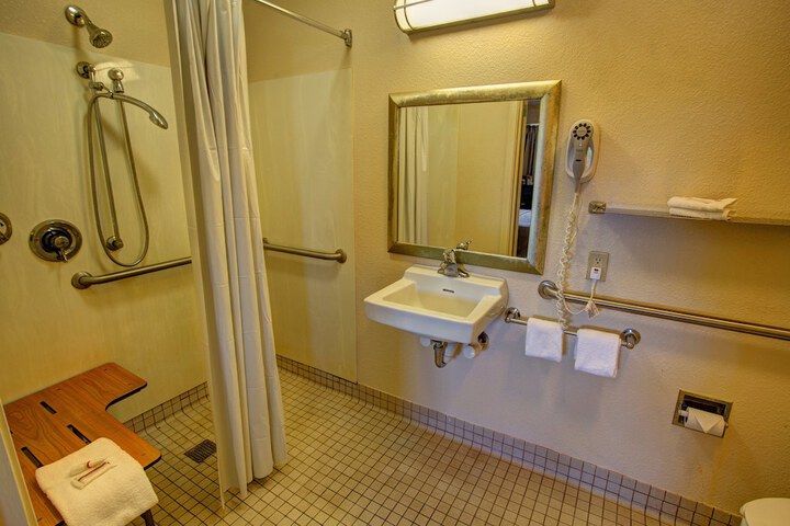 Room 18 of 45