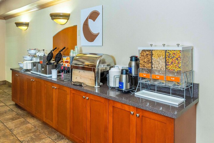Breakfast/Coffee Service 51 of 54