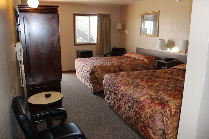 Room 7 of 10