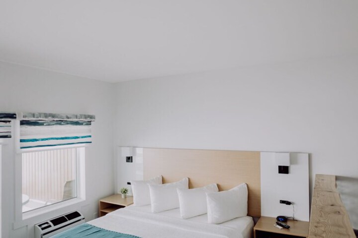 Room 47 of 102