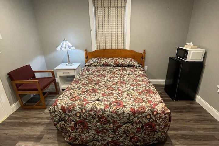 Room 25 of 61