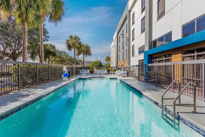 Hampton Inn & Suites Port St. Lucie West