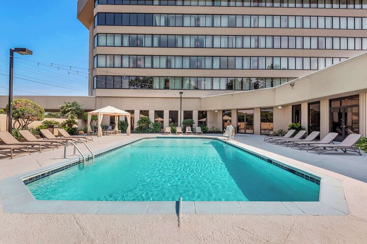 Pool 2 of 26
