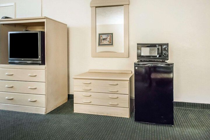Room 18 of 31