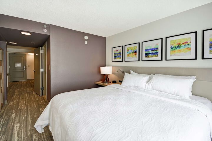 Room 25 of 68