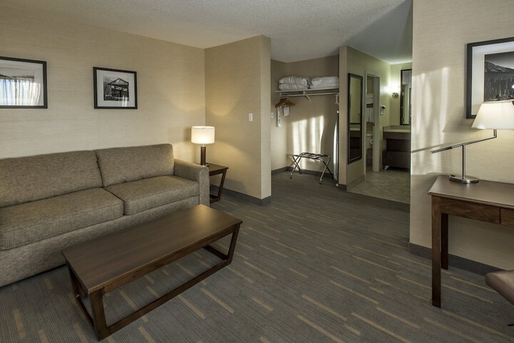 Room 91 of 200