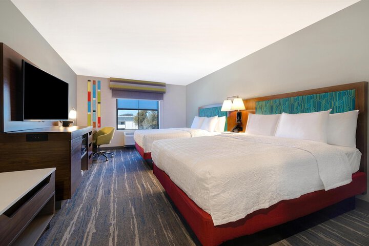 Hampton Inn & Suites Marina