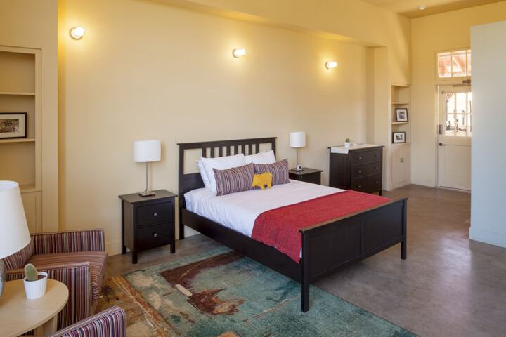 Room 10 of 15