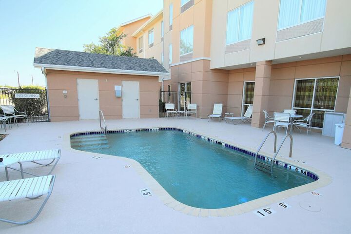 Pool 5 of 26