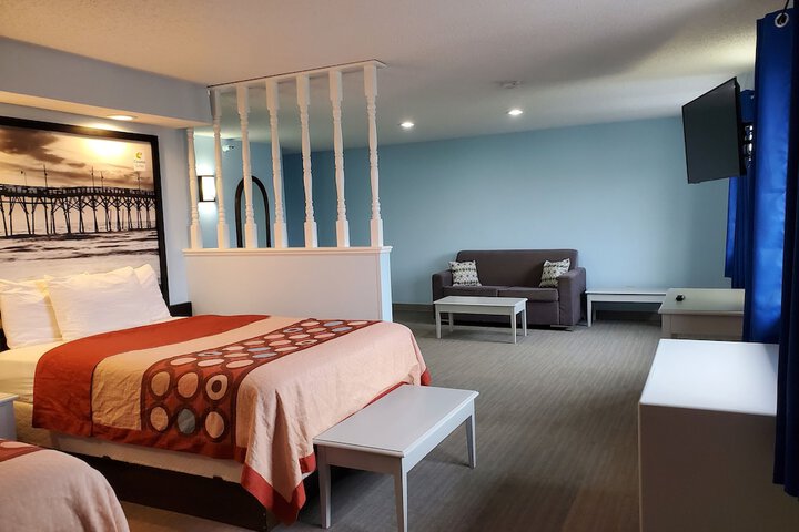Room 12 of 30