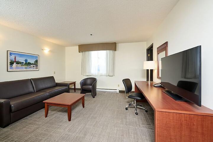 Canad Inns Destination Centre Fort Garry
