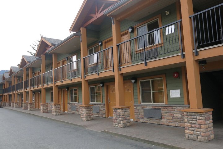 Vedder River Inn