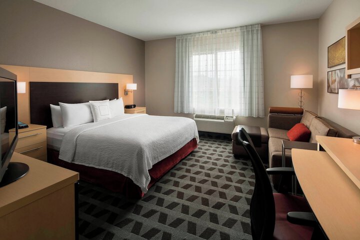 Room 17 of 26