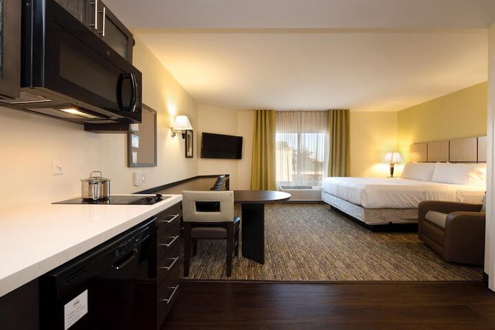 Room 42 of 61