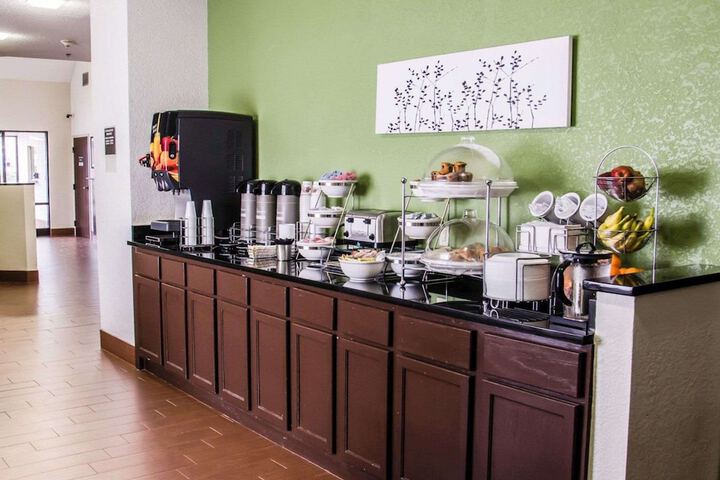 Breakfast/Coffee Service 41 of 47
