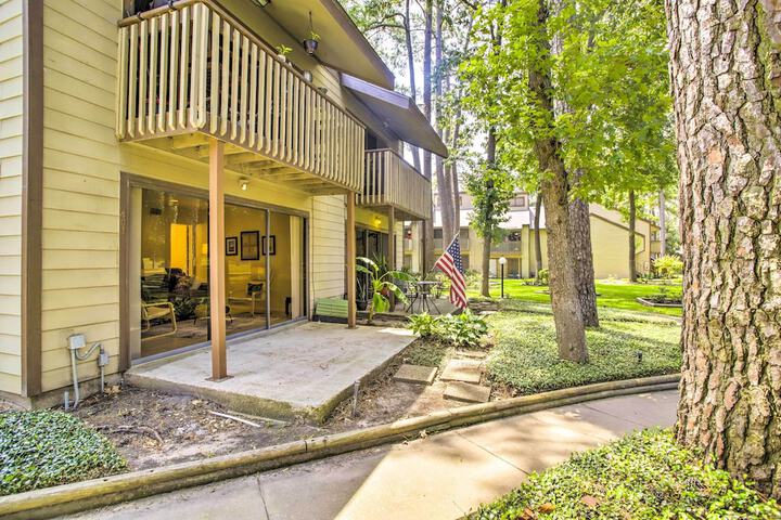 Walden Golf Course Condo Near Lake Conroe!