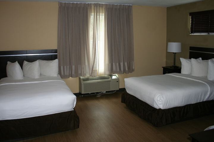 MainStay Suites Jacksonville near Camp Lejeune