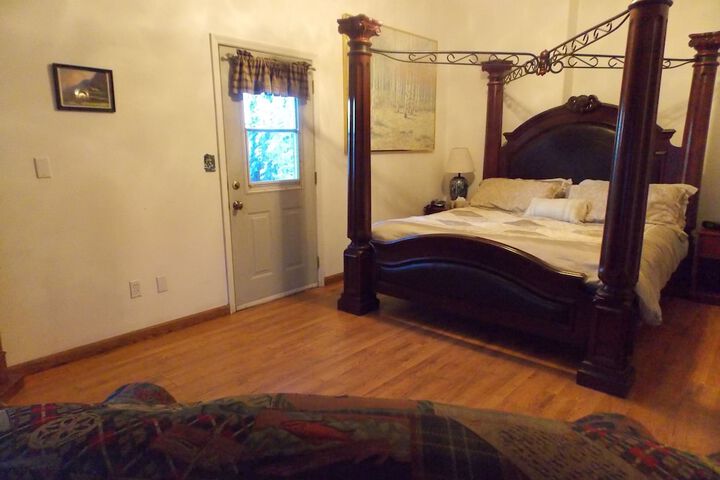 Room 19 of 38