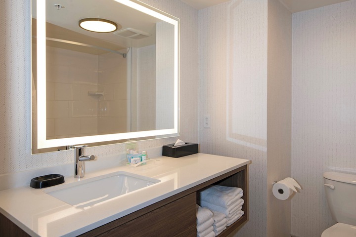 Room 46 of 67