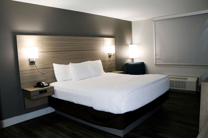 Room 40 of 63