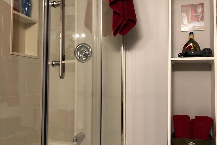 Room 58 of 82