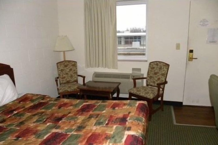 Room 34 of 75