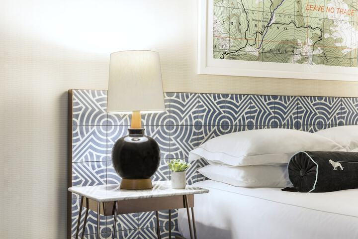 Kimpton Rowan Palm Springs Hotel by IHG