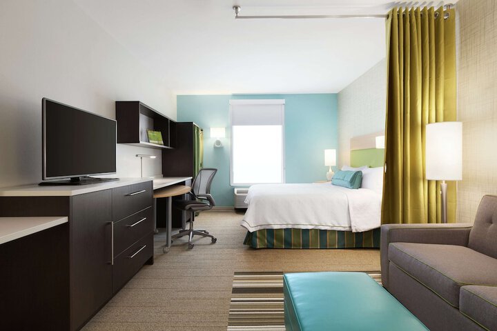 Room 17 of 34