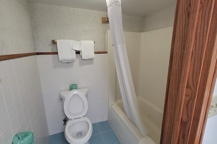 Room 25 of 62