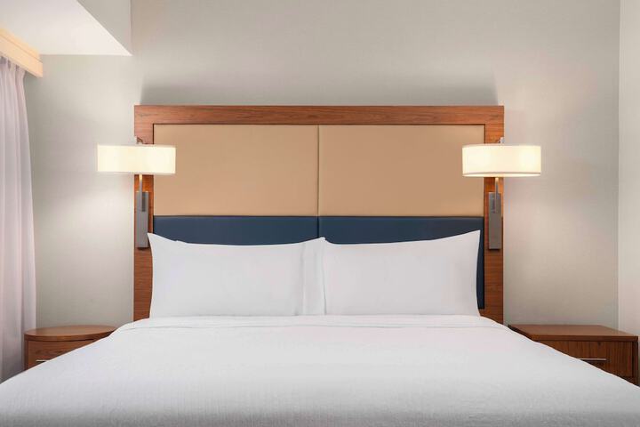 Room 32 of 58