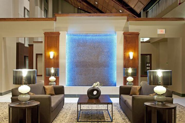 HOLIDAY INN ITASCA (WOODFIELD AREA) (EX