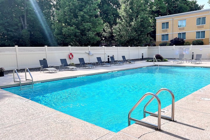 Pool 12 of 69