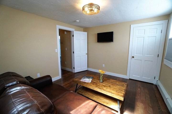 Room 25 of 48