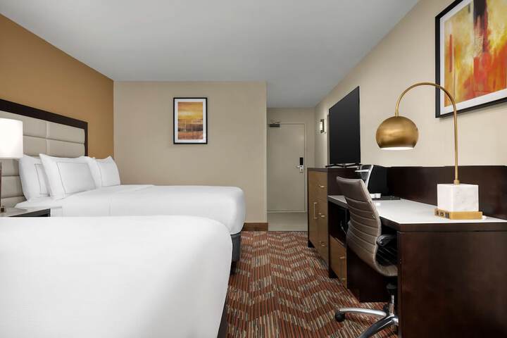 Room 22 of 38