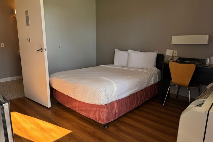Room 21 of 43